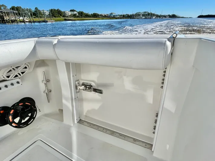 Scapecat Yacht Photos Pics 