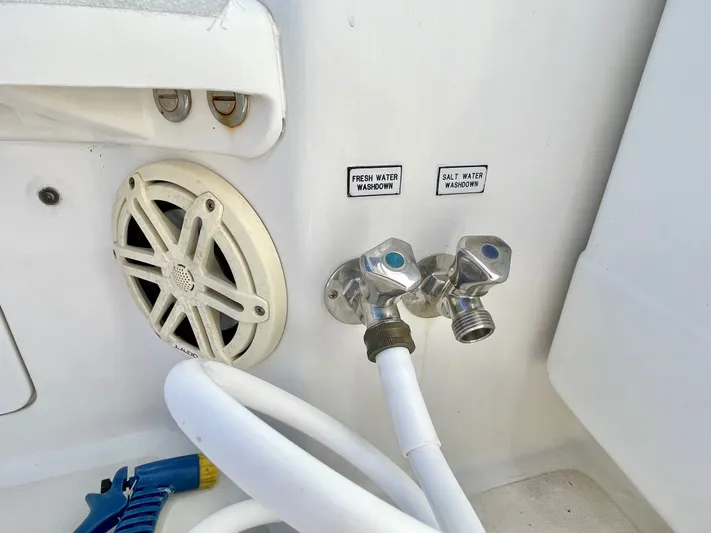 Scapecat Yacht Photos Pics 