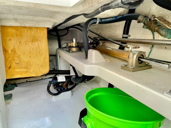 Scapecat Yacht Photos Pics 