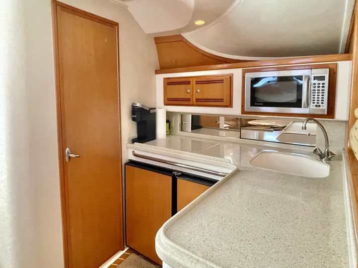 Scapecat Yacht Photos Pics 