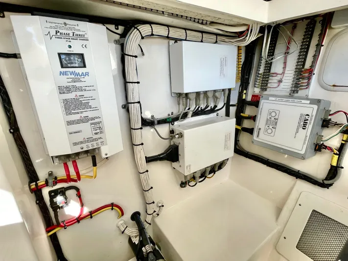 Scapecat Yacht Photos Pics 