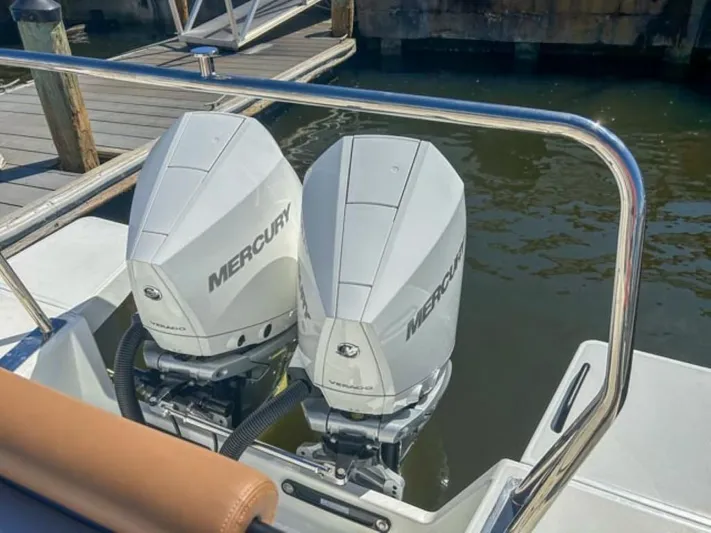  Yacht Photos Pics Twin Mercury outboard engines on a 2024 Beneteau Flyer 9 SPACEdeck boat.