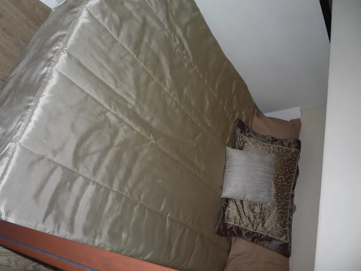  Yacht Photos Pics guest cabin