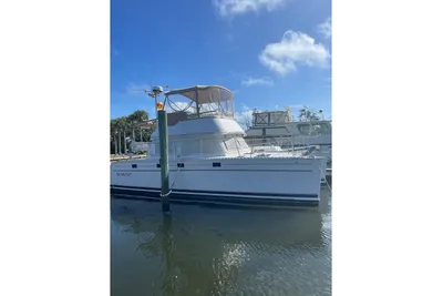 PDQ 34 Power Catamaran