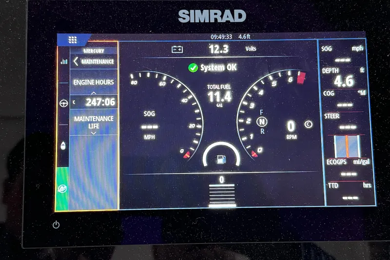  Yacht Photos Pics Simrad display on 2019 Sea Ray SLX 310 Outboard showing engine data and system status.