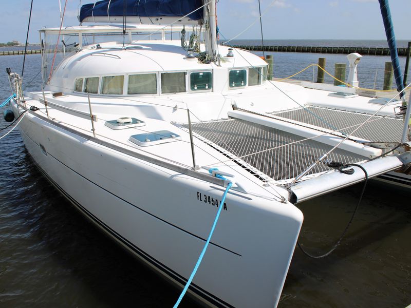 2000 Lagoon 410 Owners Version