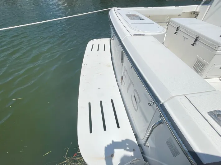 Busted Assets Yacht Photos Pics 