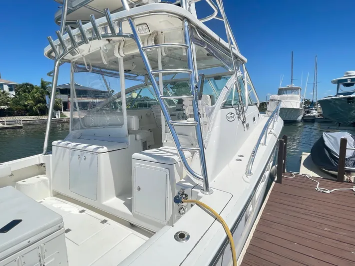 Busted Assets Yacht Photos Pics 