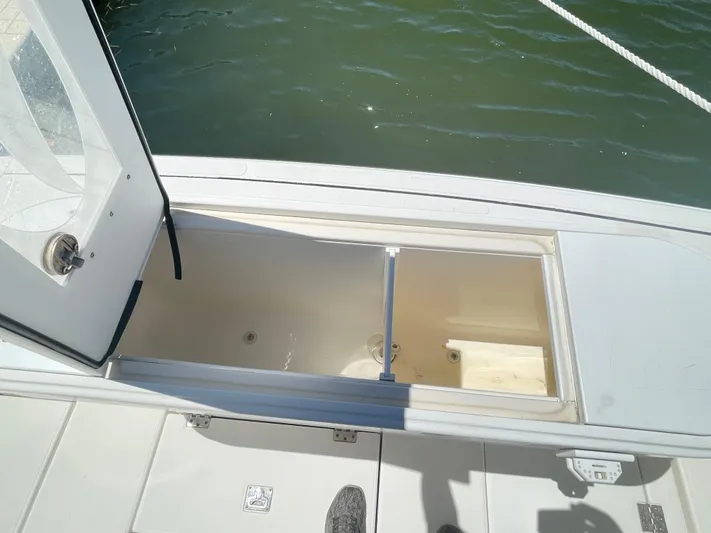 Busted Assets Yacht Photos Pics 