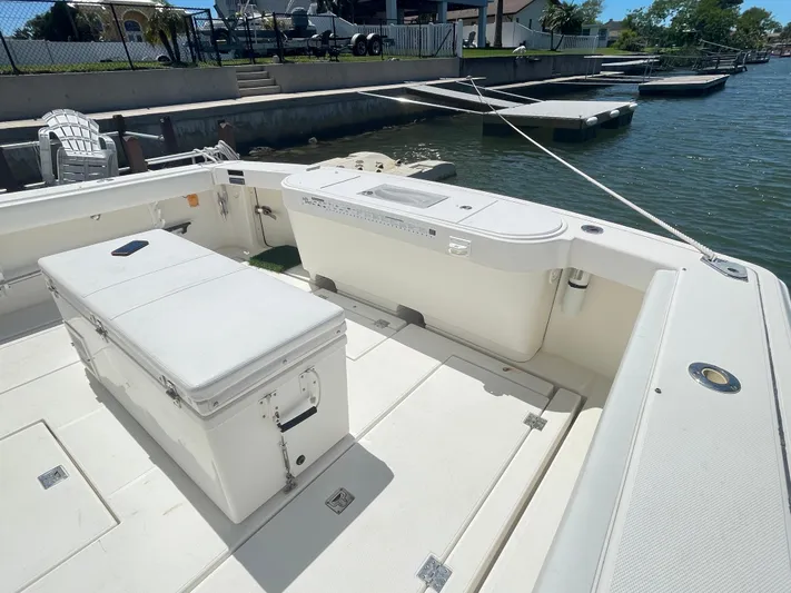 Busted Assets Yacht Photos Pics 