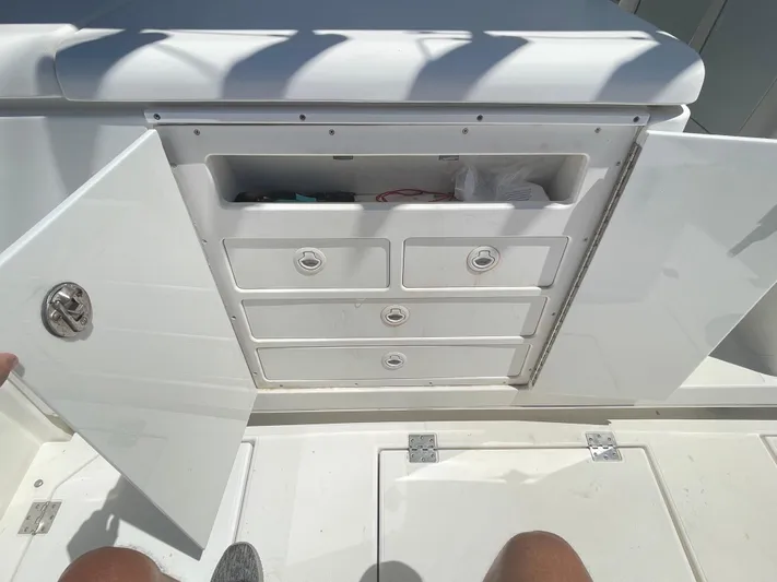 Busted Assets Yacht Photos Pics 