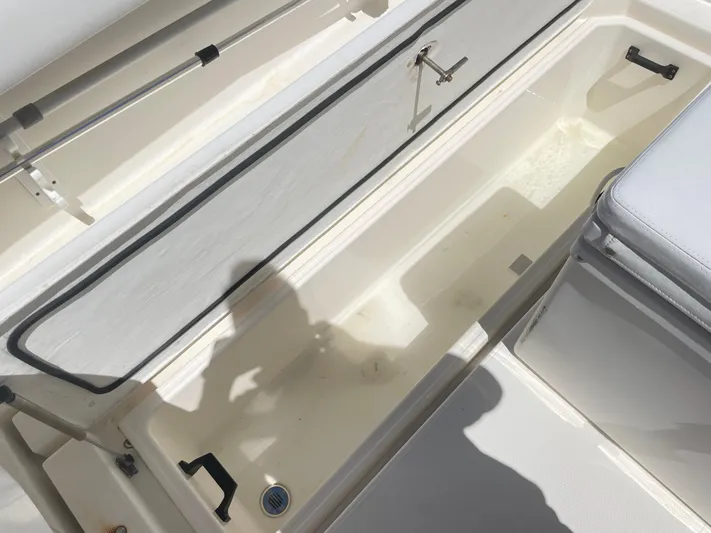 Busted Assets Yacht Photos Pics 