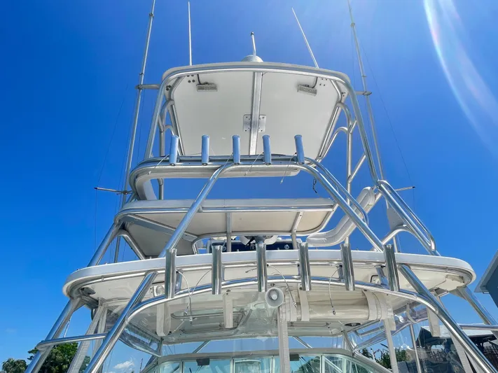 Busted Assets Yacht Photos Pics 