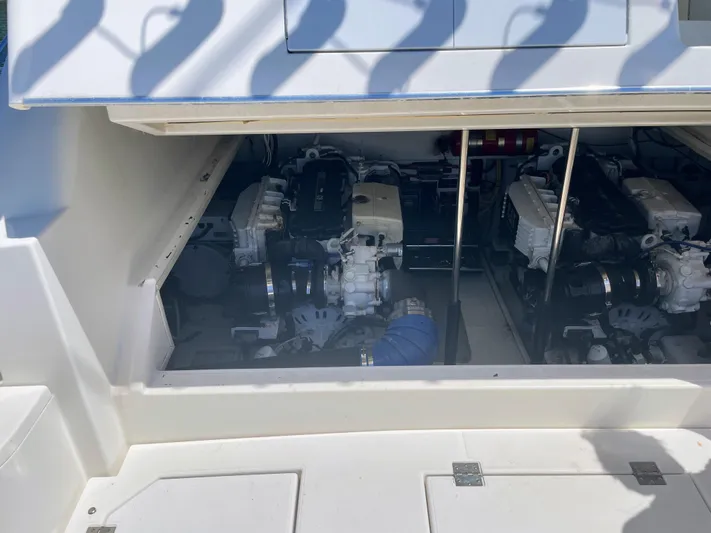 Busted Assets Yacht Photos Pics 