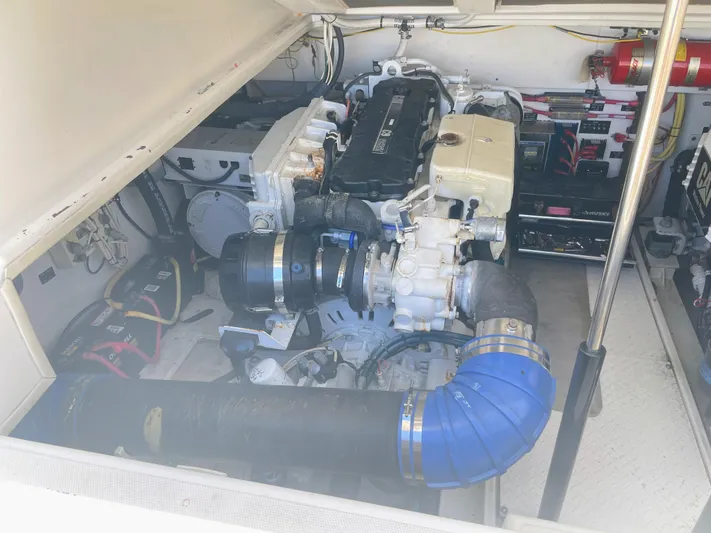 Busted Assets Yacht Photos Pics 