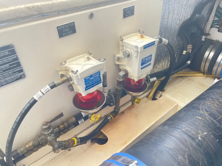 Busted Assets Yacht Photos Pics 