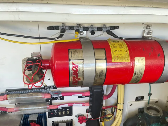 Busted Assets Yacht Photos Pics 