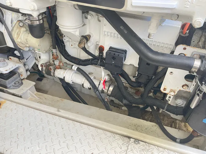 Busted Assets Yacht Photos Pics 