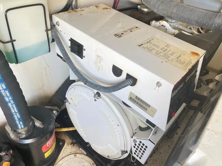 Busted Assets Yacht Photos Pics 