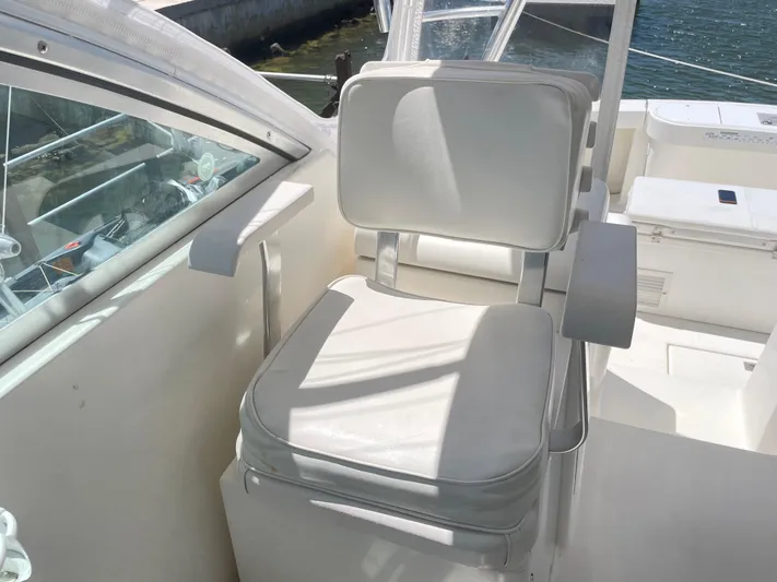 Busted Assets Yacht Photos Pics 