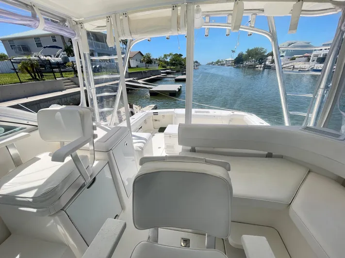 Busted Assets Yacht Photos Pics 