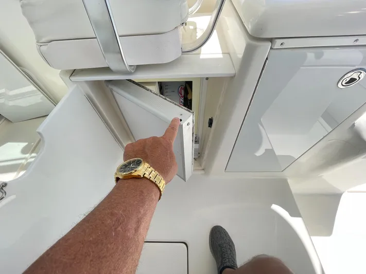 Busted Assets Yacht Photos Pics 