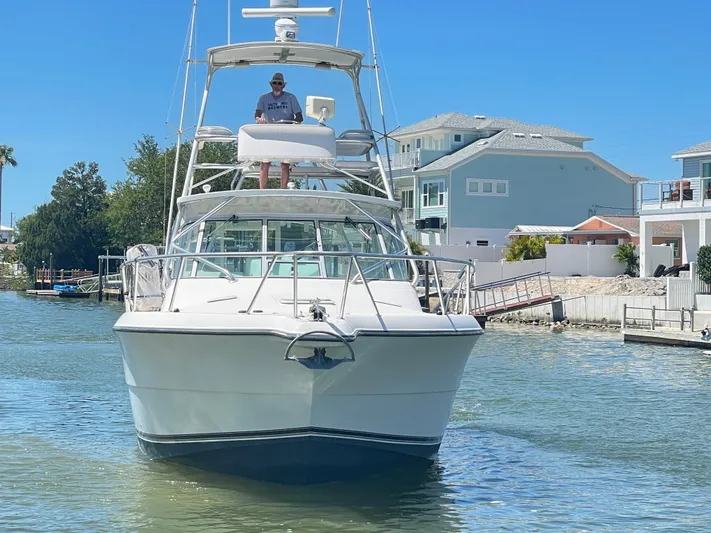 Busted Assets Yacht Photos Pics 