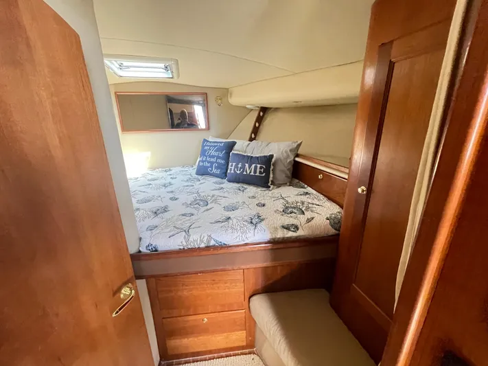 Busted Assets Yacht Photos Pics 