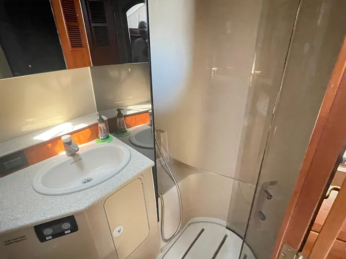 Busted Assets Yacht Photos Pics 