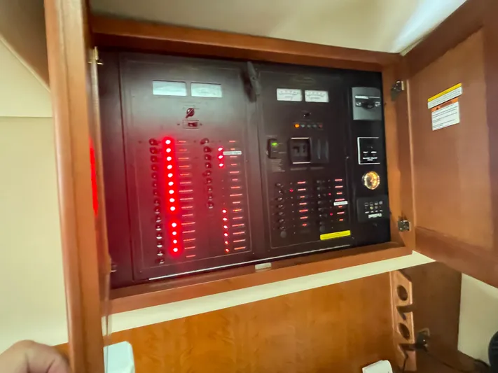 Busted Assets Yacht Photos Pics 