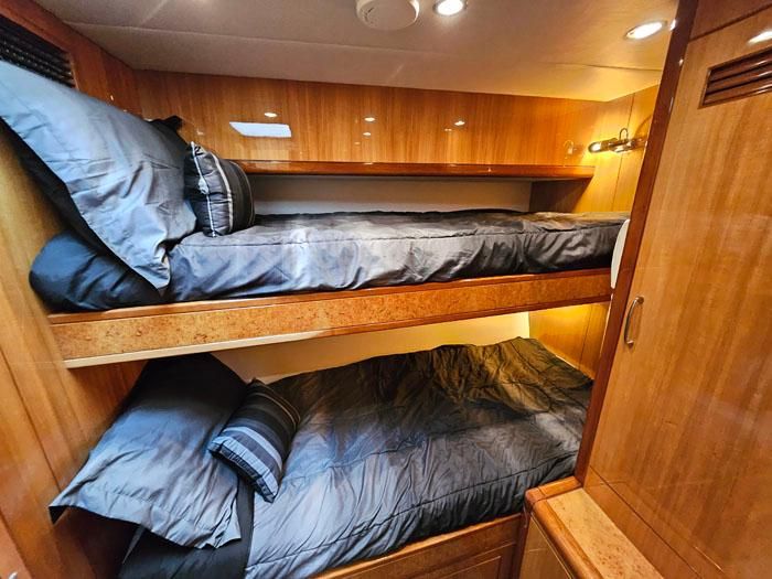 2000 Compass 57 