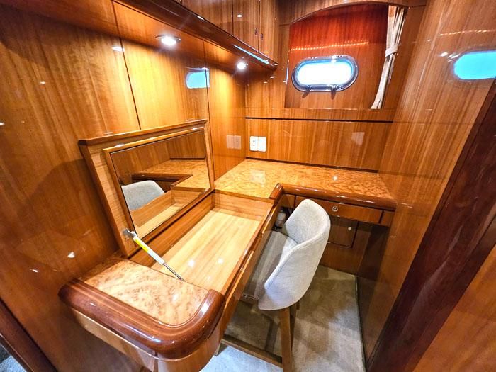 2000 Compass 57 