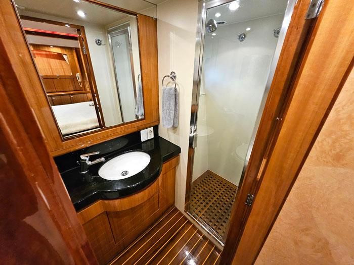 2000 Compass 57 