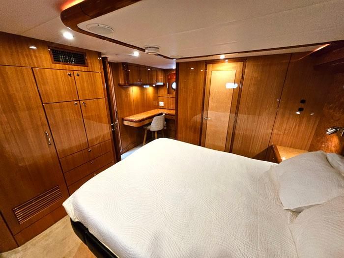 2000 Compass 57 