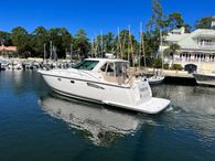 2004 Tiara Yachts 3600 Sovran