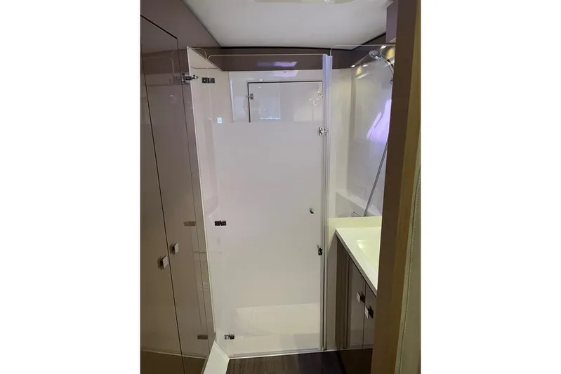 Akua Yacht Photos Pics Bathroom interior of 2018 Fountaine Pajot Helia 44 Evolution yacht.
