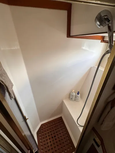 Dyer Need Yacht Photos Pics 