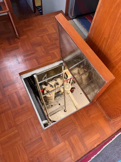 Dyer Need Yacht Photos Pics 