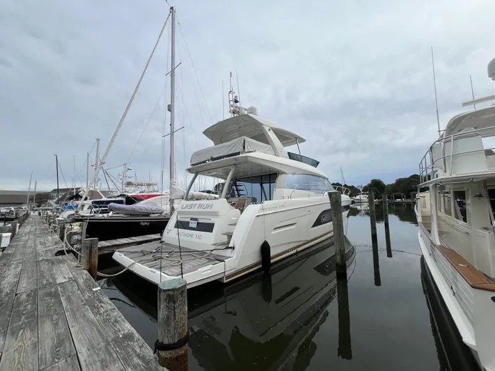 Last Run Yacht Photos Pics 