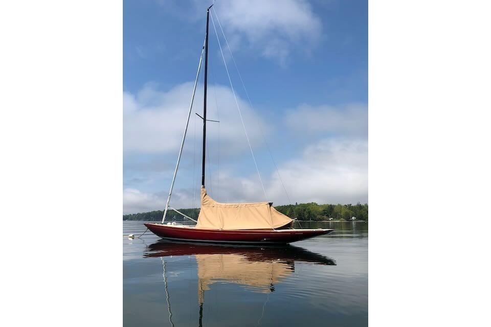 C.W. Hood 32 Daysailer