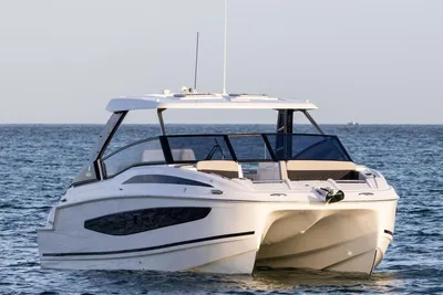 2025 Aquila 32 Sport