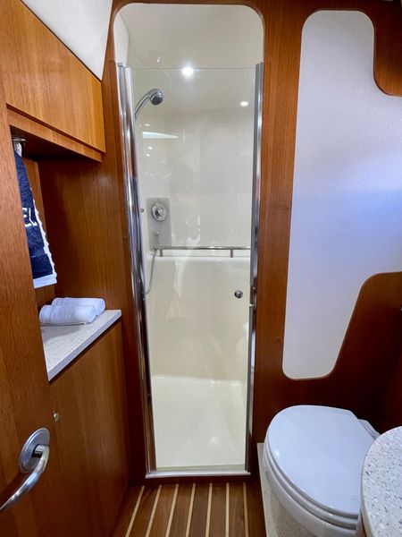 2008 Tiara Yachts 3900 Sovran