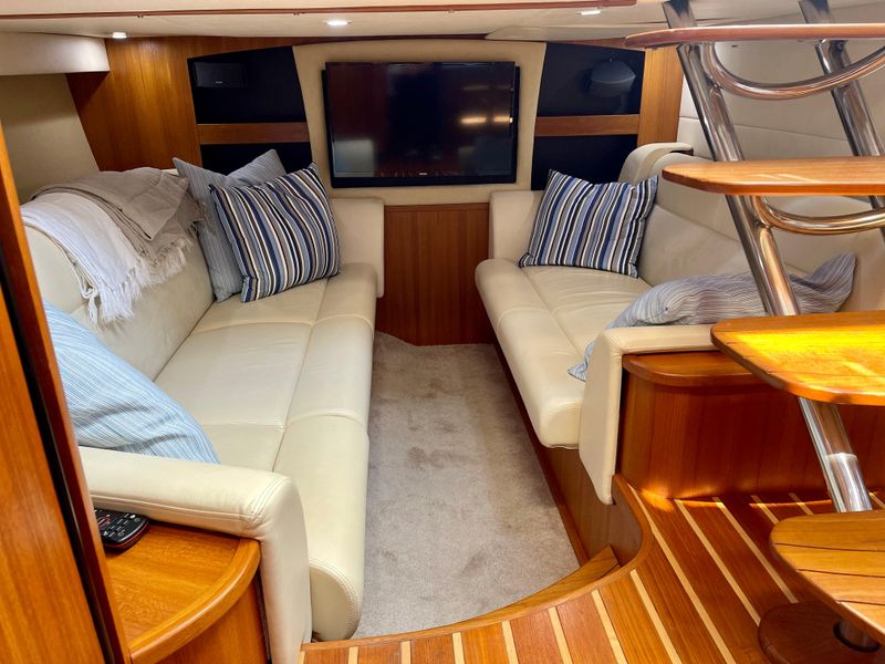 2008 Tiara Yachts 3900 Sovran