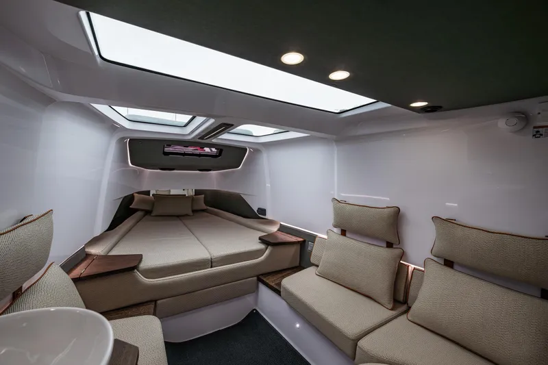 Aqvavit Yacht Photos Pics 