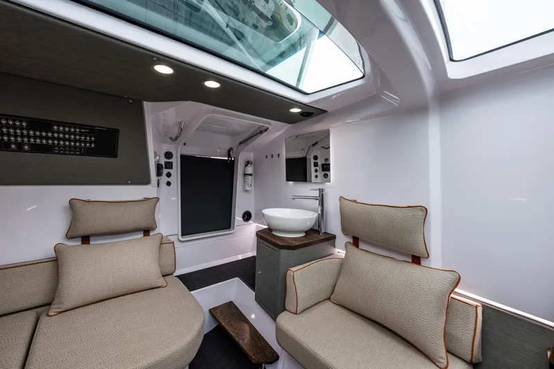 Aqvavit Yacht Photos Pics 