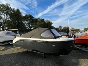2022 Oud Huijzer 600 Tender