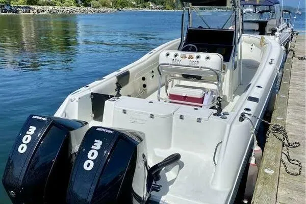  Yacht Photos Pics 2002 Hydra-Sports 2796 CC Vector boat docked with twin 300 horsepower engines.