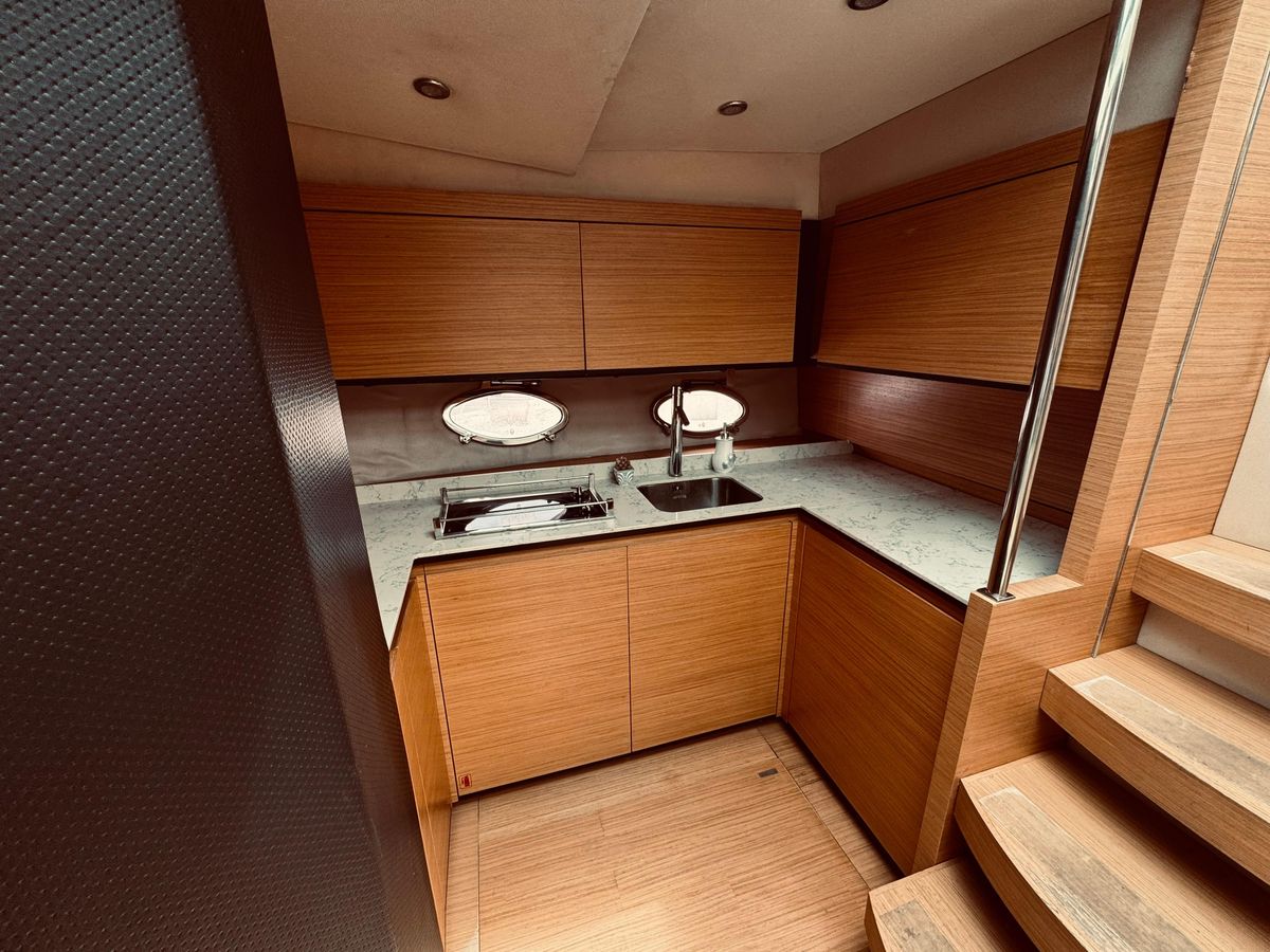 2009 Azimut 50 