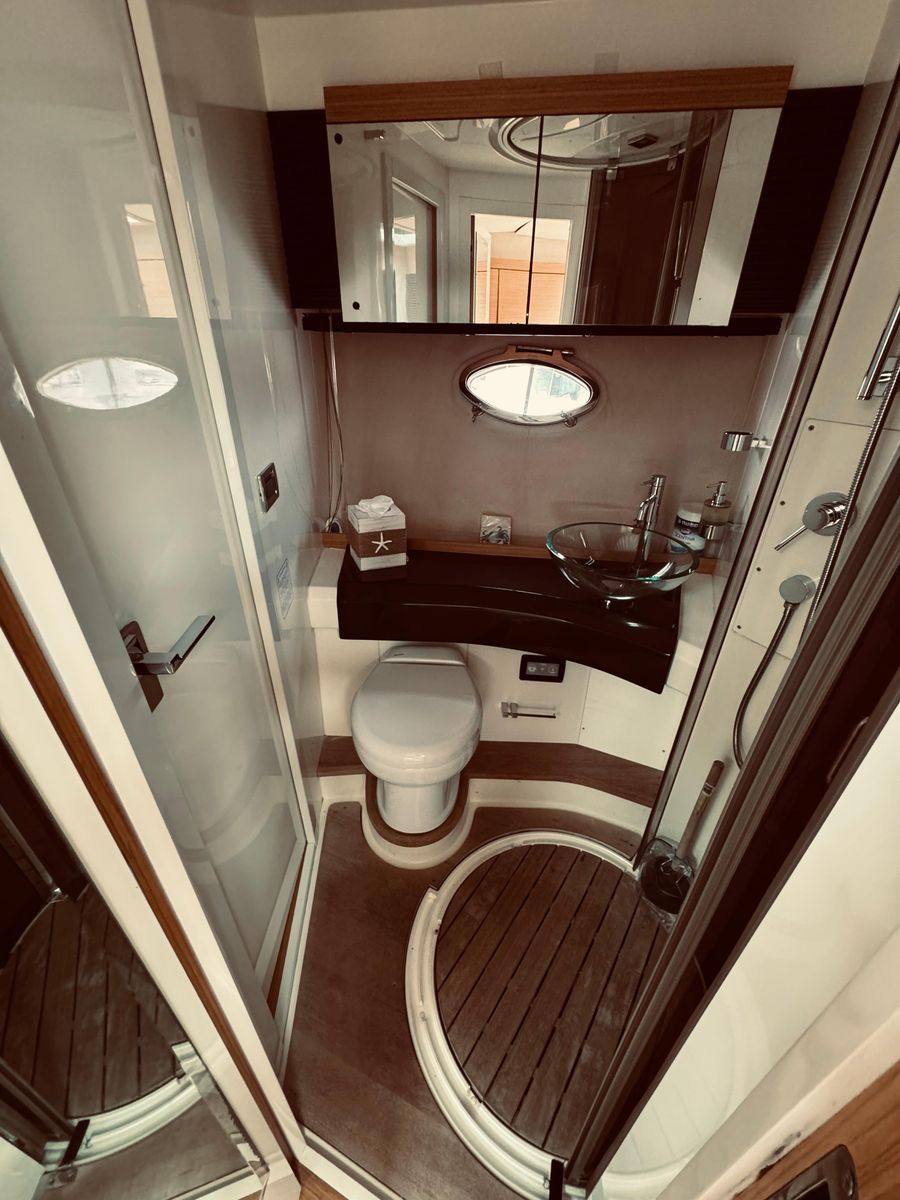 2009 Azimut 50 
