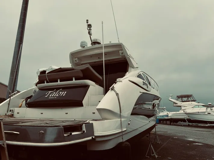  Yacht Photos Pics 2009 Azimut Atlantis 50 yacht docked on land.